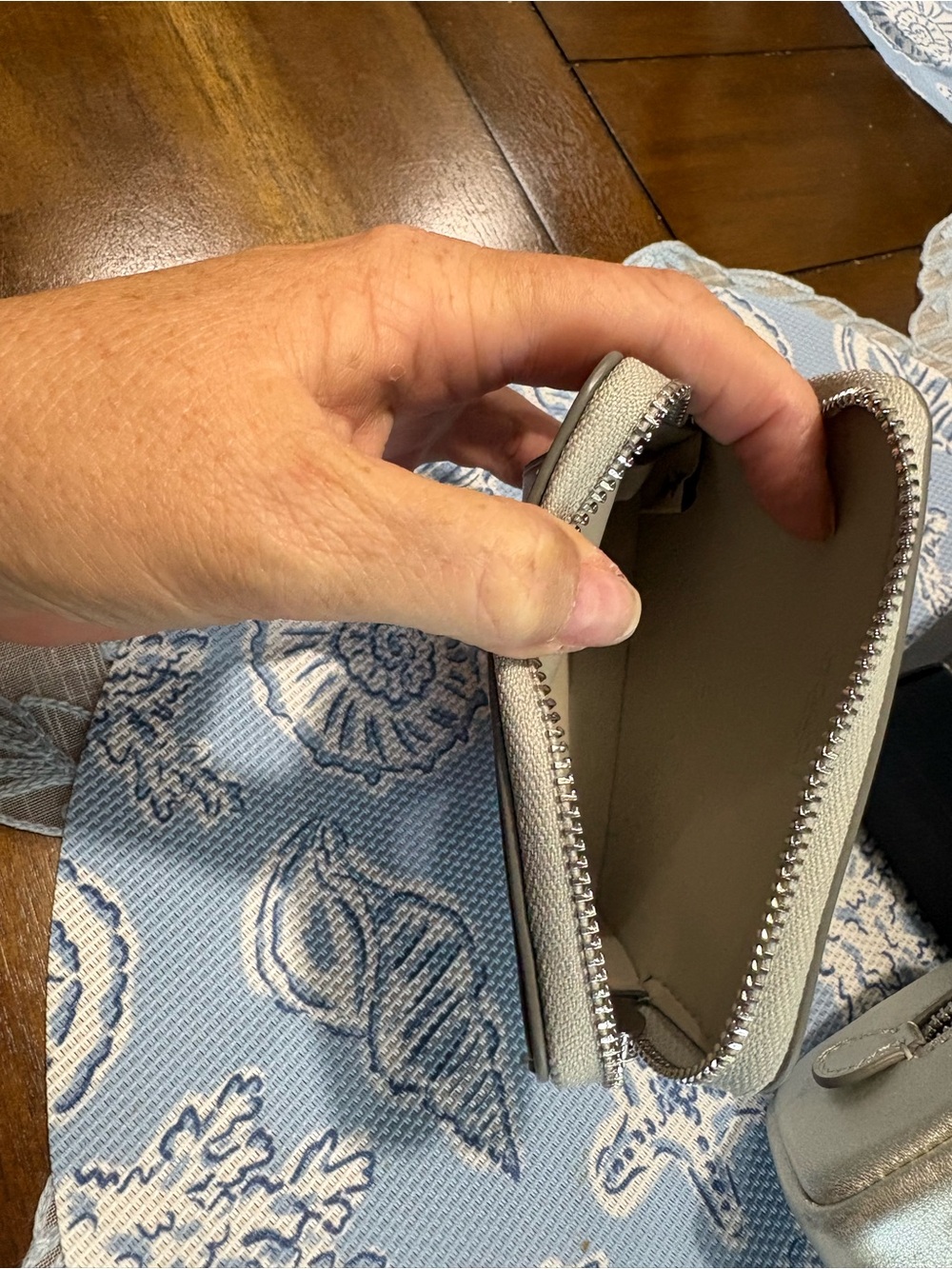 Coach Metallic Silver zip card case and matching mini pouch. - Picture 4 of 6